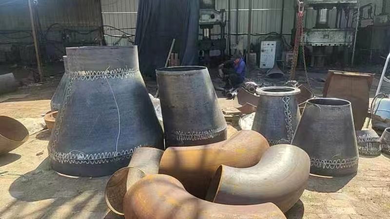 碳钢异径管与弯头